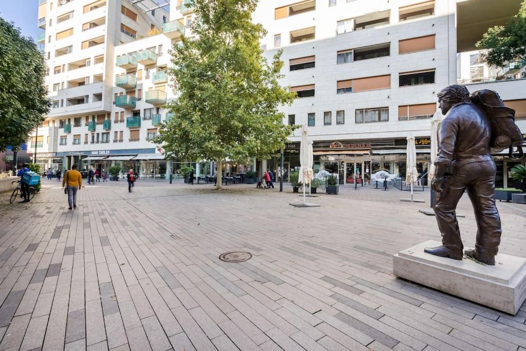 Oaks Studio With Balcony Budapest Exterior foto